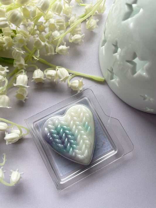 Lenny Alpine Escape  Wax Melts - Heart Shaped 11g Sample